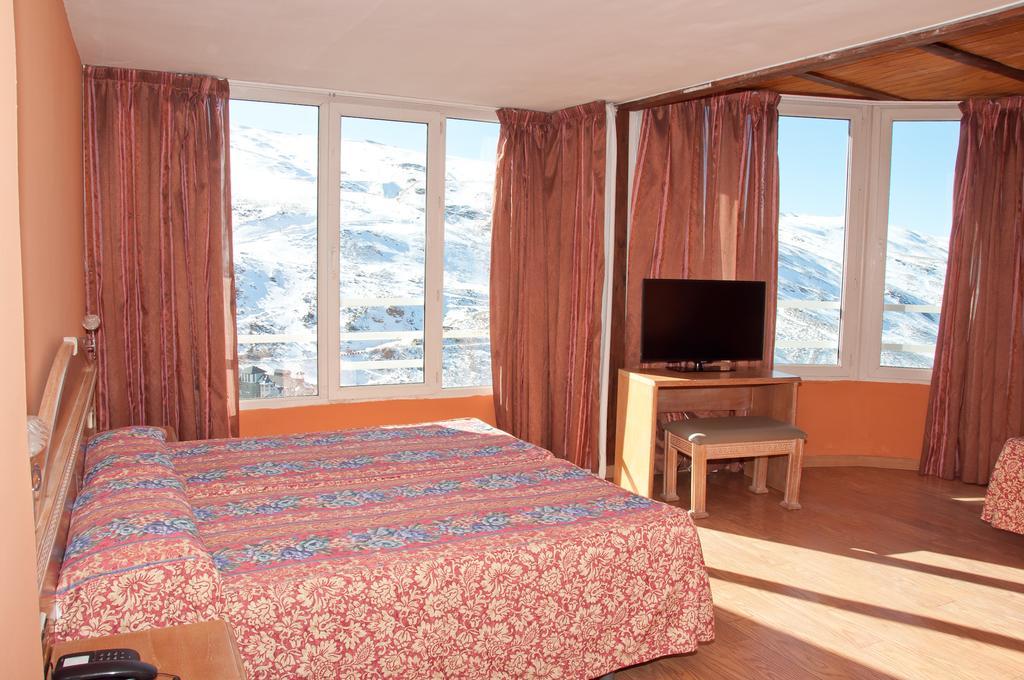 Hotel Reino Nevado Sierra Nevada Exterior photo
