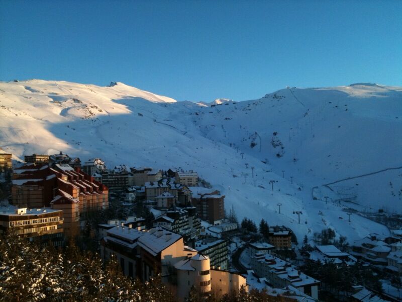 Hotel Reino Nevado Sierra Nevada Exterior photo